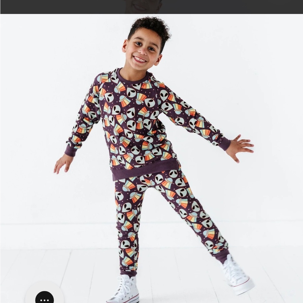 Bamboo jogger set (cosmic in space)